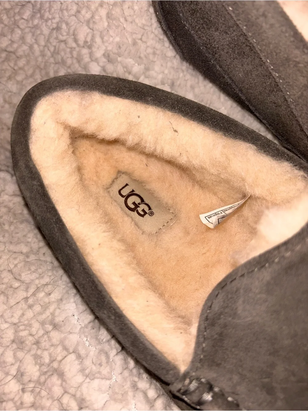 UGG Ascot Charcoal Gray Suede Wool Lined Moccasin Slippers Men’s Size 8 NWT